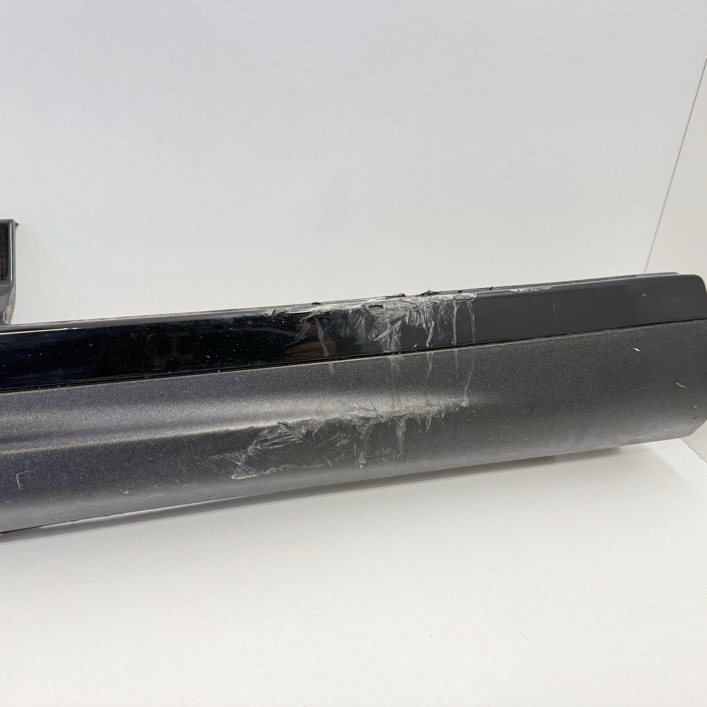 14-17 Maserati Ghibli Passenger Right Side Skirt Rocker Panel Cover Trim OEM