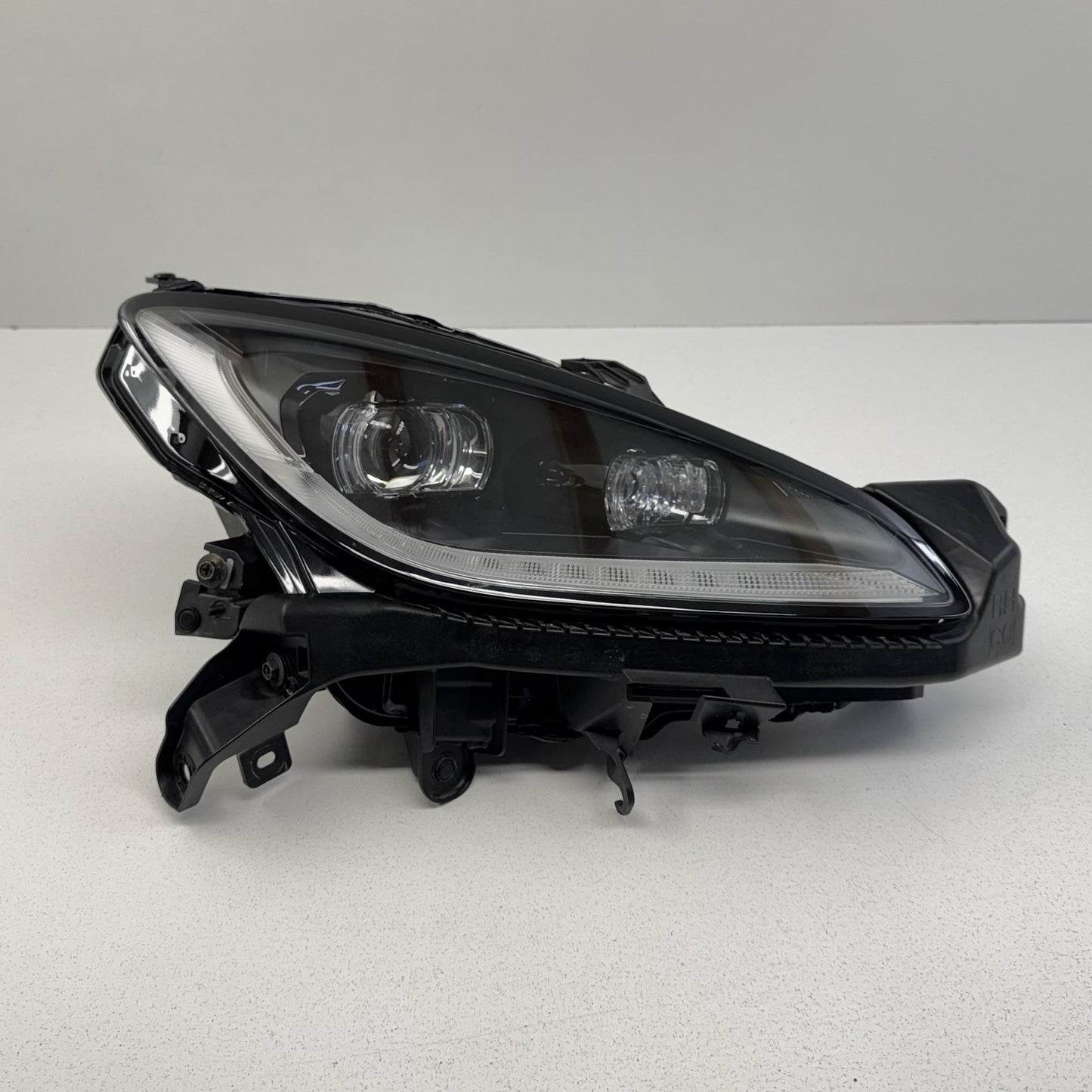 22-26 Toyota GR86 Base Right Front W/O Adaptive Headlight Head Light Lamp OEM