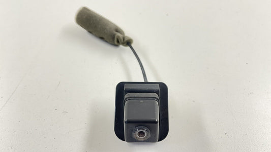 08-14 MERCEDES BENZ W204 C CLASS REAR TRUNK BACKUP BACK UP REVERSE CAMERA OEM