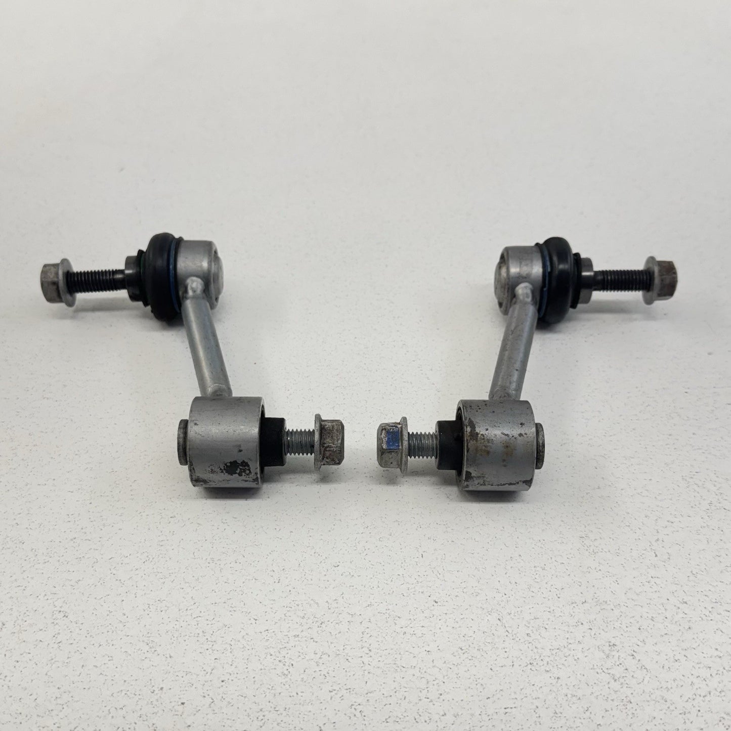 08-15 Audi TT Rear Stabilizer Sway Bar End Link Pair Left & Right OEM