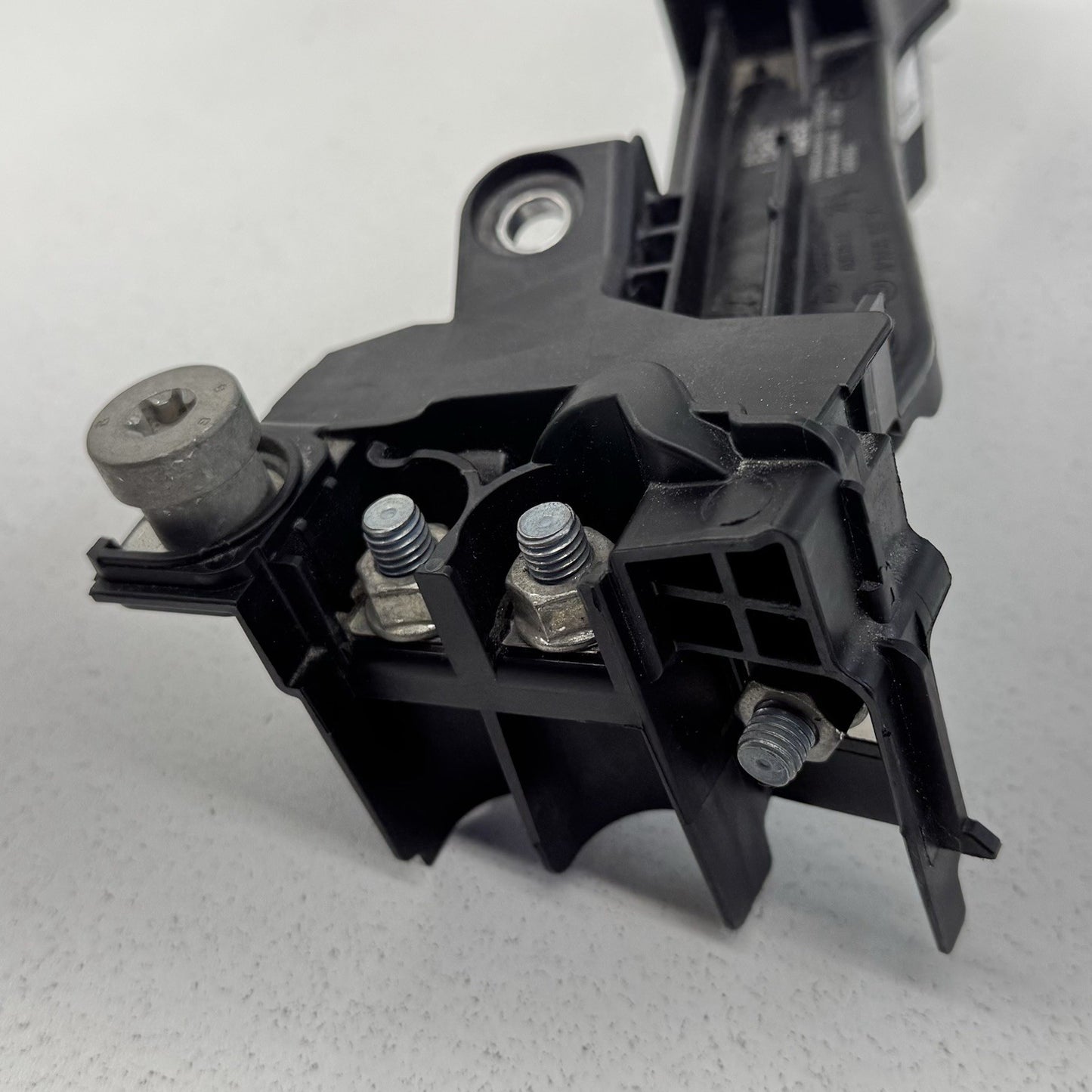 18-24 BMW G01 X3 Battery Voltage Jump Start Terminal Junction Block 9339823 OEM