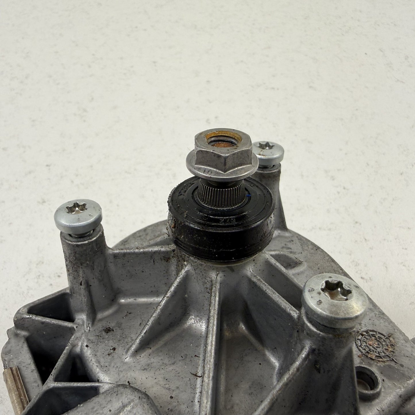 2008-2014 Mercedes-Benz C250 W204 Front Windshield Wiper Motor OEM