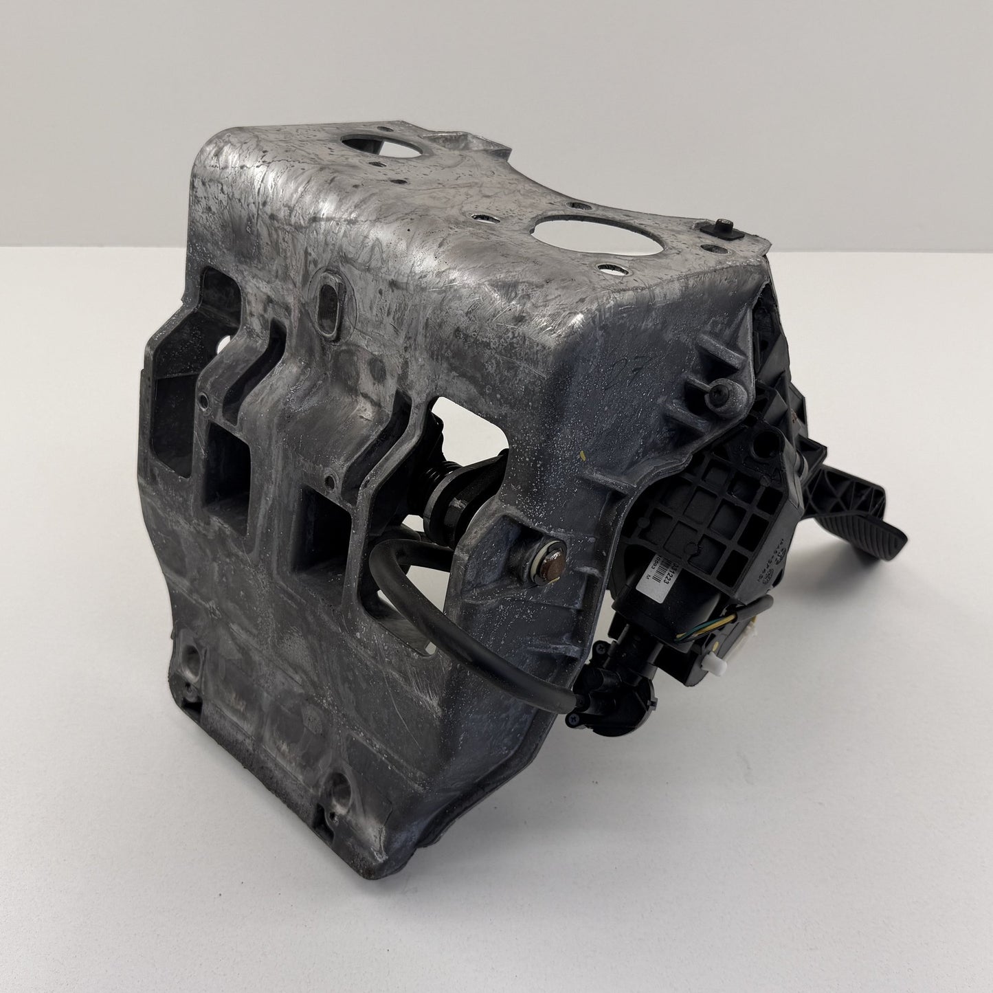 2019-2024 Ram 2500 3500 Adjustable Brake &amp; Accelerator Gas Pedal Assembly OEM