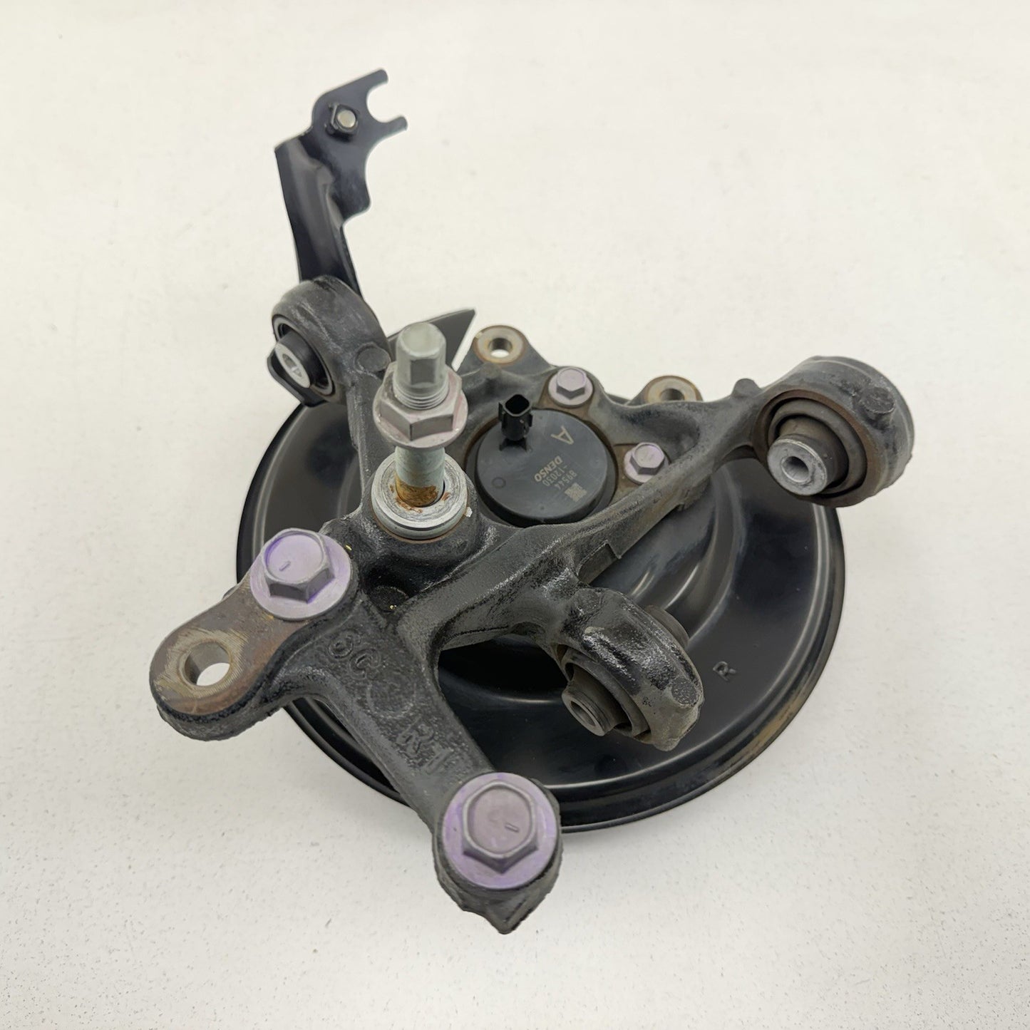 18-22 Toyota Prius Passenger Right Rear Spindle Knuckle Hub Bearing OEM