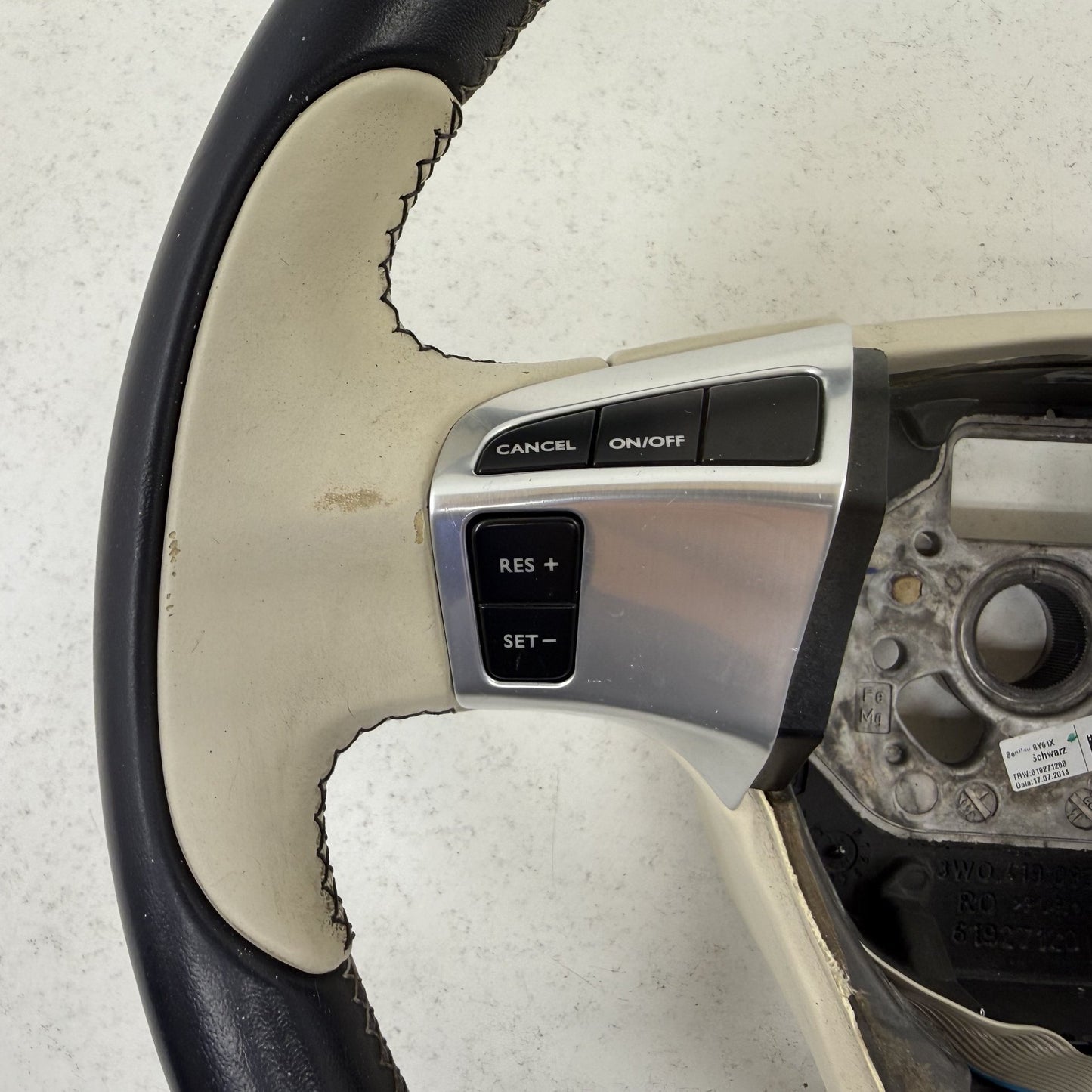 2014-2018 Bentley Flying Spur Contrasting Color Steering Wheel Leather OEM