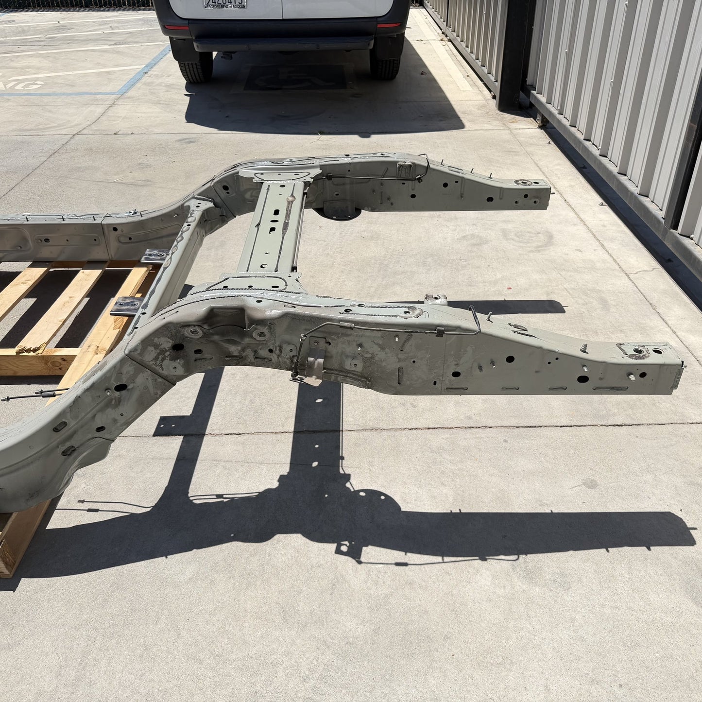 2022-2024 Rivian R1S Chassis Frame Assembly PT00283442-A OEM