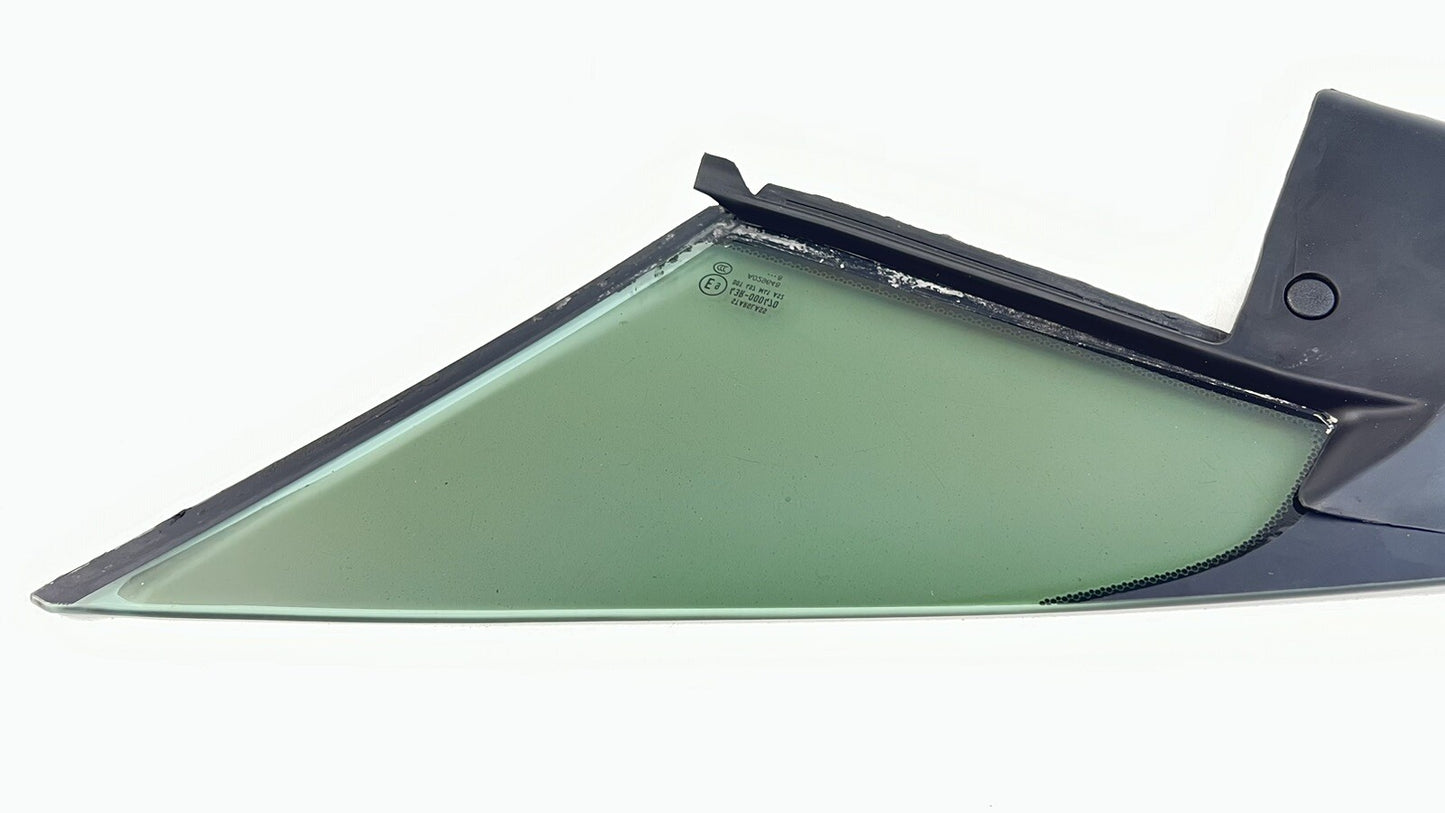 07-17 ASTON MARTIN VANTAGE RIGHT FRONT DOOR CORNER VENT GLASS WINDOW OEM