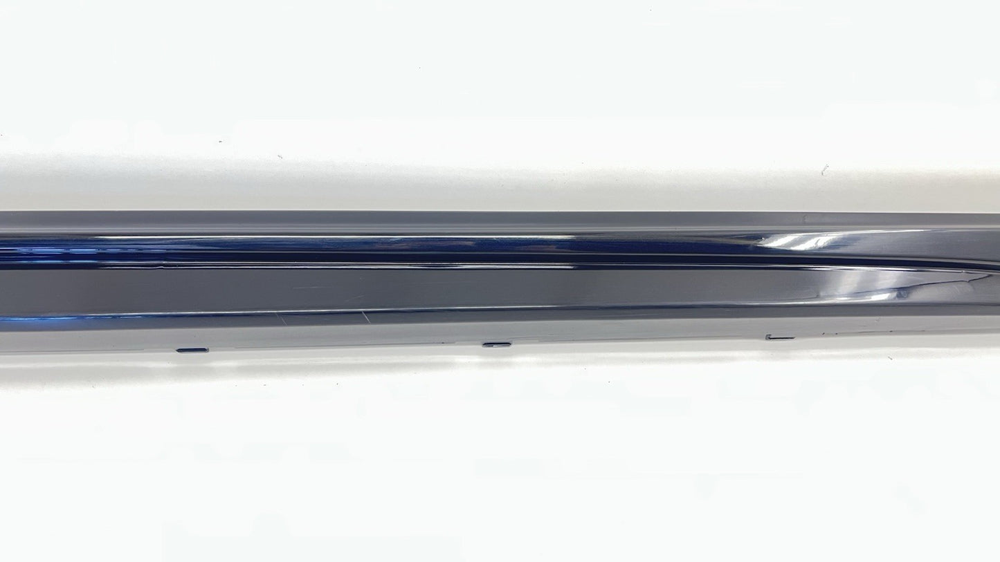 22-25 VOLKSWAGEN GOLF R MK8 PASSENGER RIGHT SIDE SKIRT ROCKER PANEL TRIM OEM
