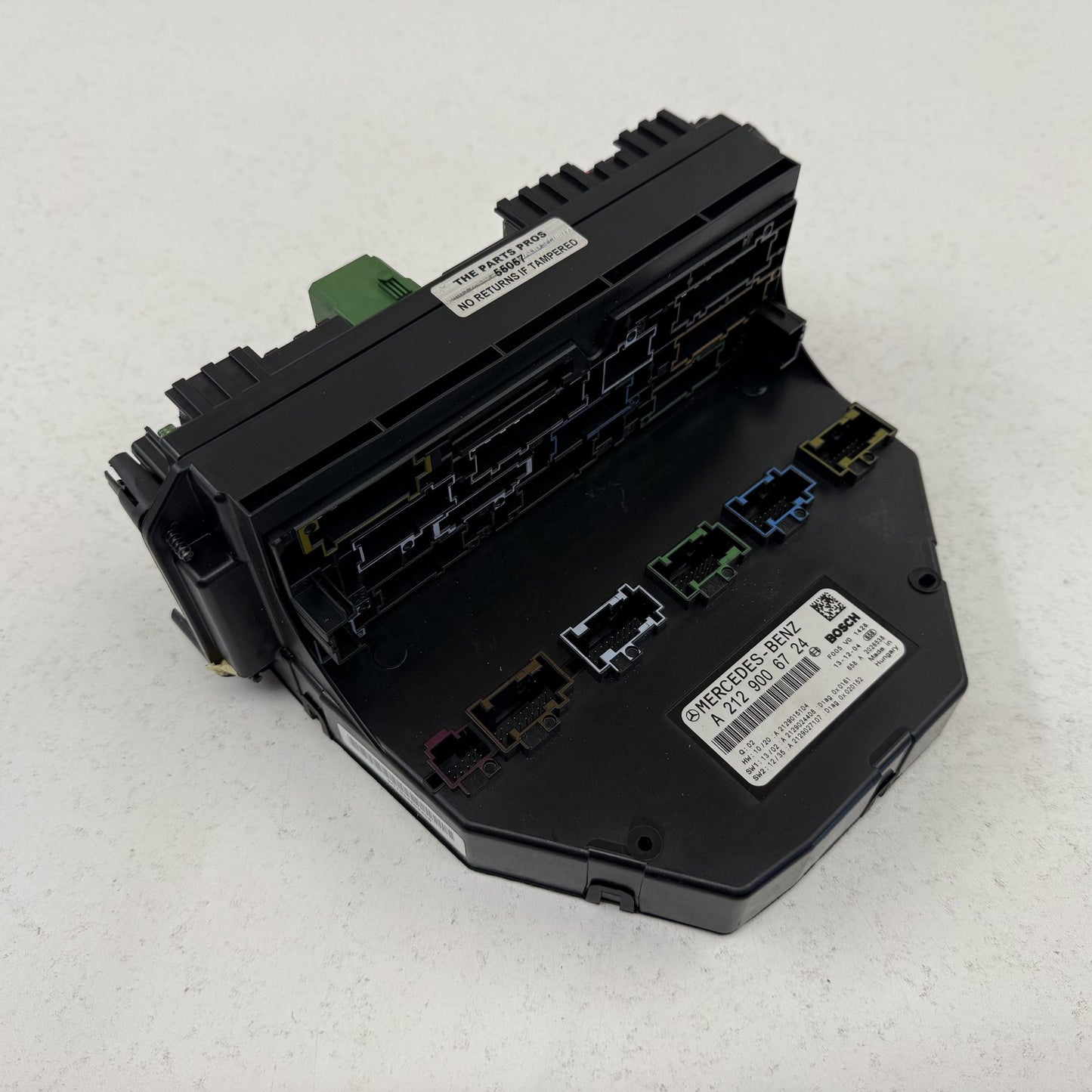2008-2014 Mercedes C250 W204 Front SAM Fuse Relay Junction Box 2129006724 OEM