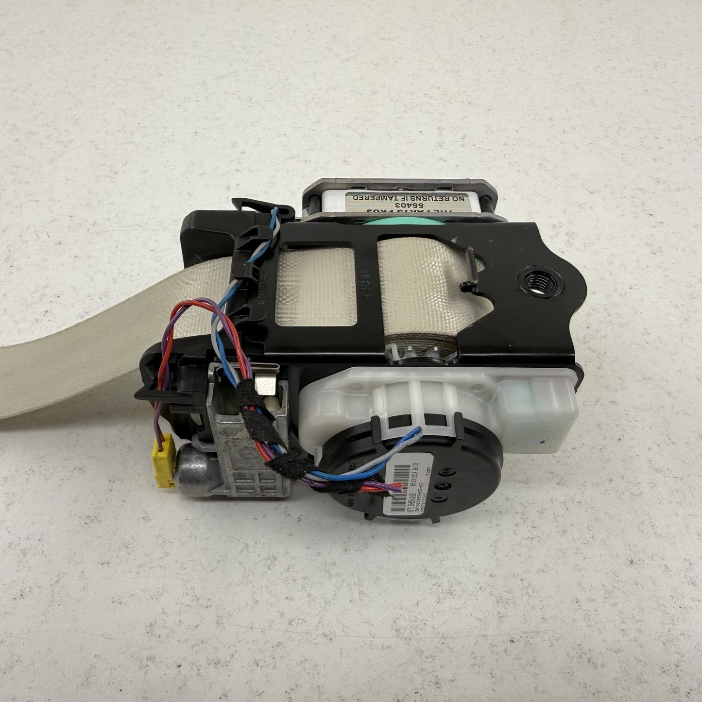 2014-2018 Bentley Flying Spur Right Front Seatbelt Seat Belt Retractor OEM
