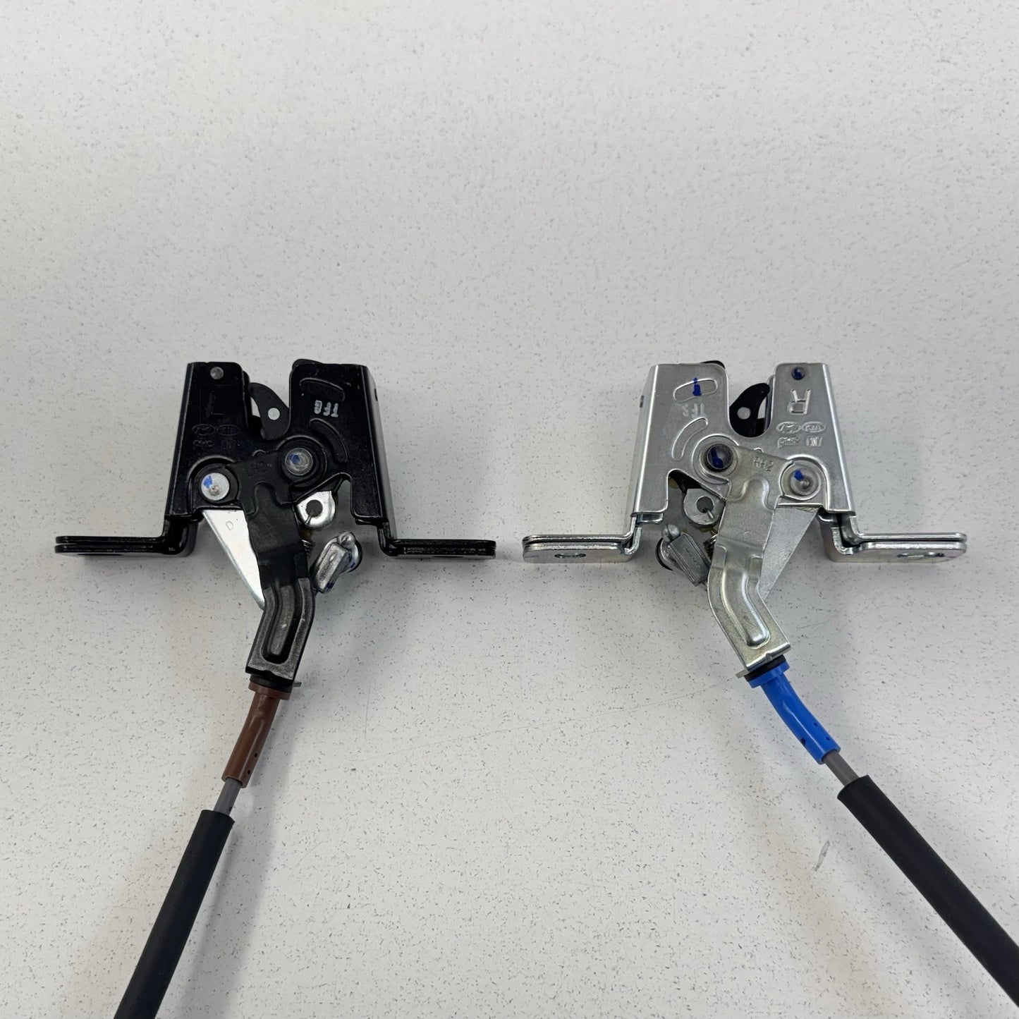 21-26 Hyundai Elantra Rear Folding Seat Release Latch Lock Lever Pair OEM