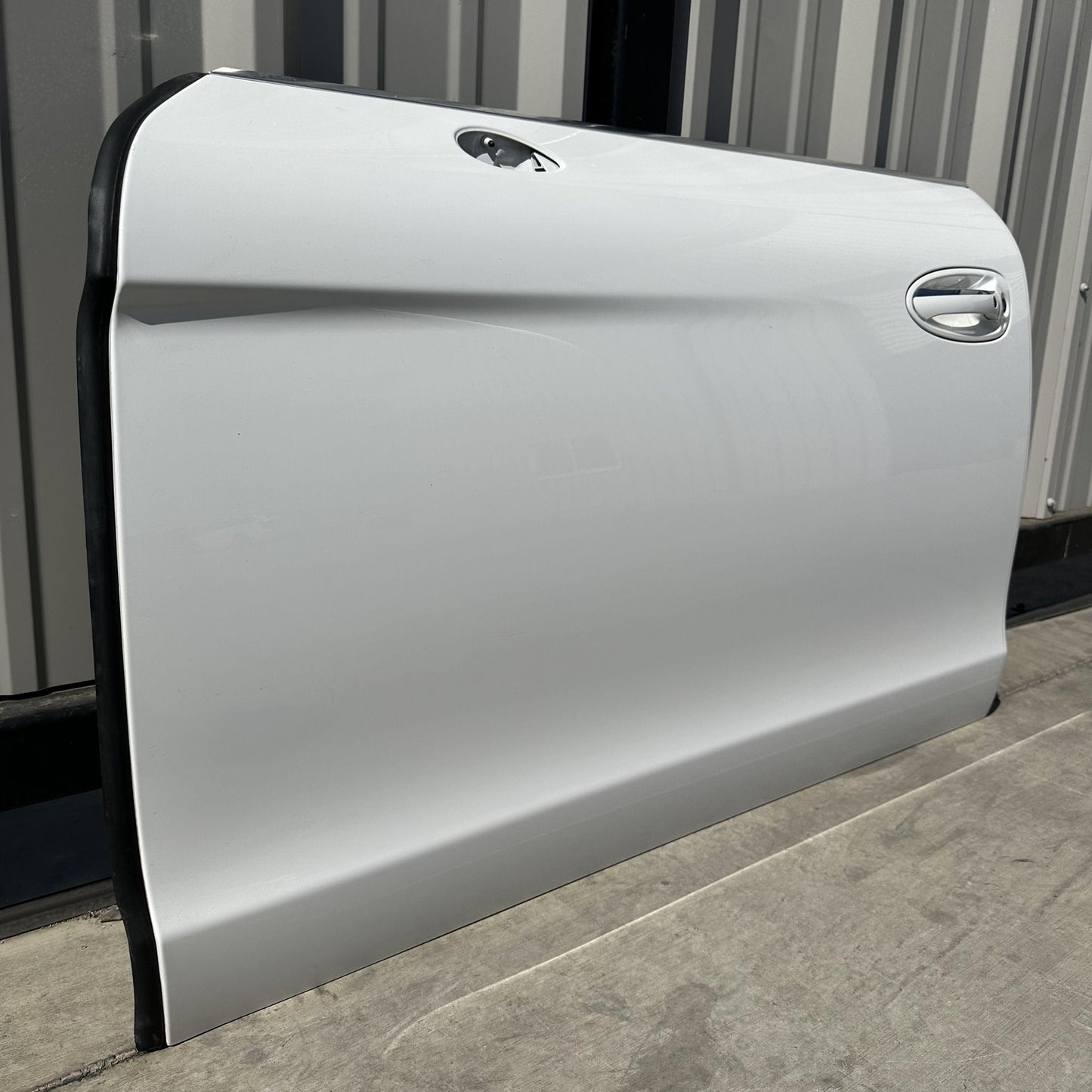 10-16 PORSCHE PANAMERA DRIVER LEFT FRONT DOOR SHELL WHITE OEM