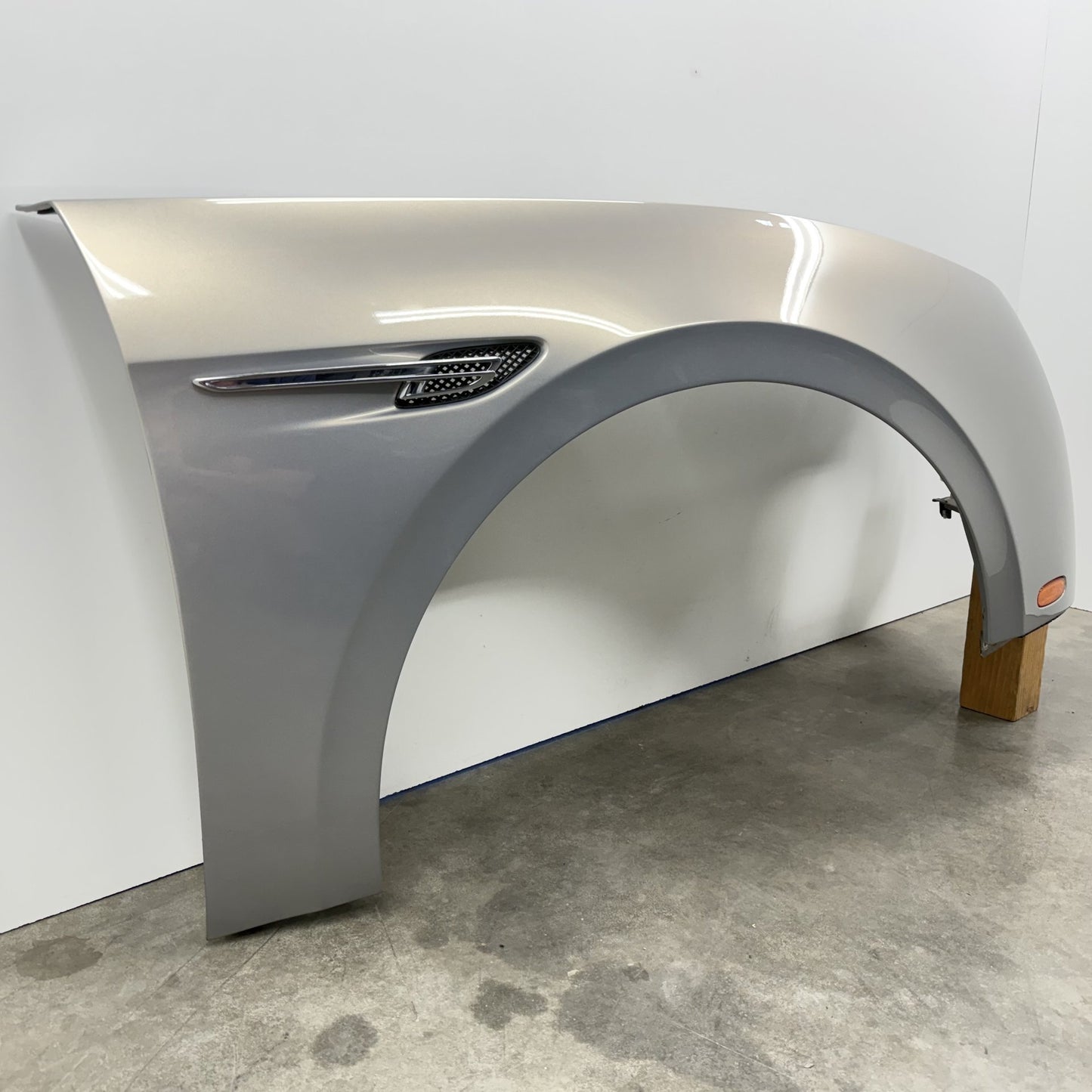2014-2018 Bentley Flying Spur Passenger Right Front Fender Panel Silver OEM