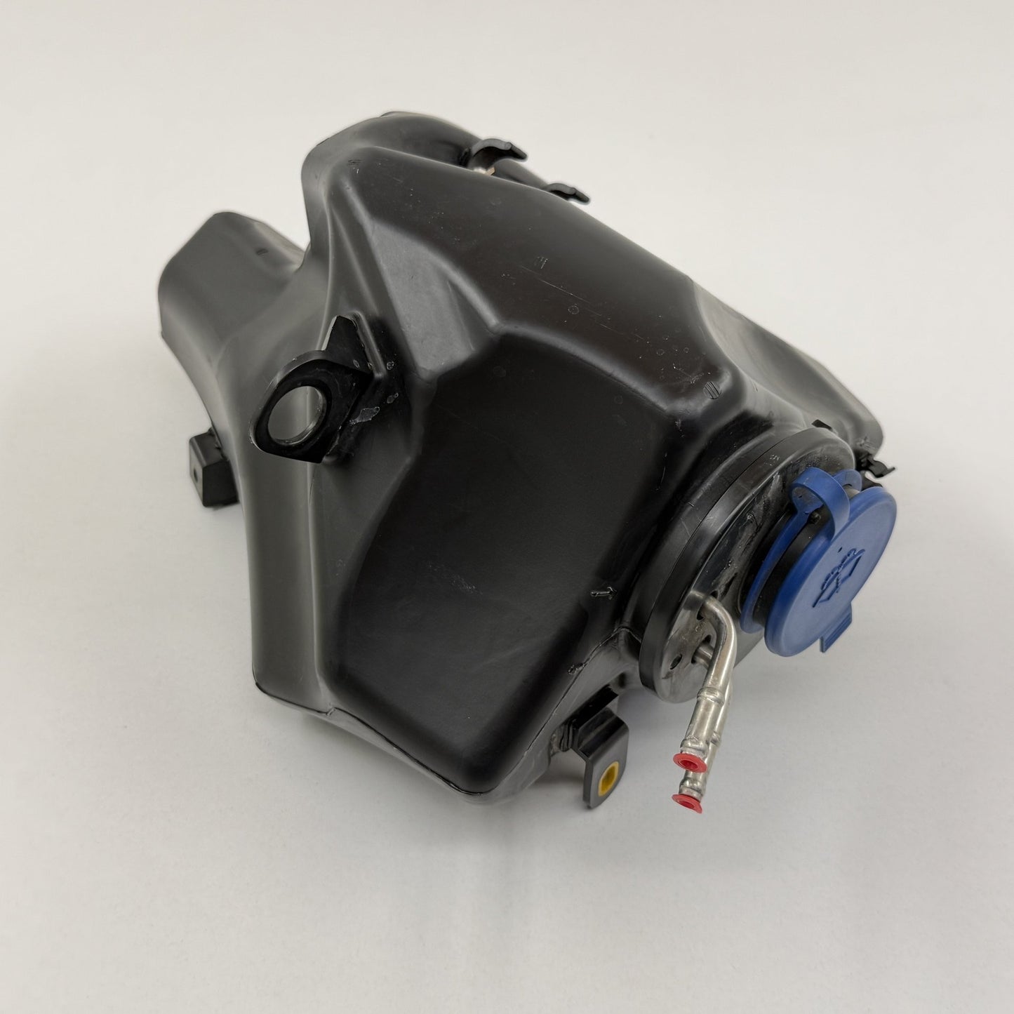 2014-2020 Mercedes-Benz S550 W222 Windshield Washer Reservoir Bottle Tank OEM