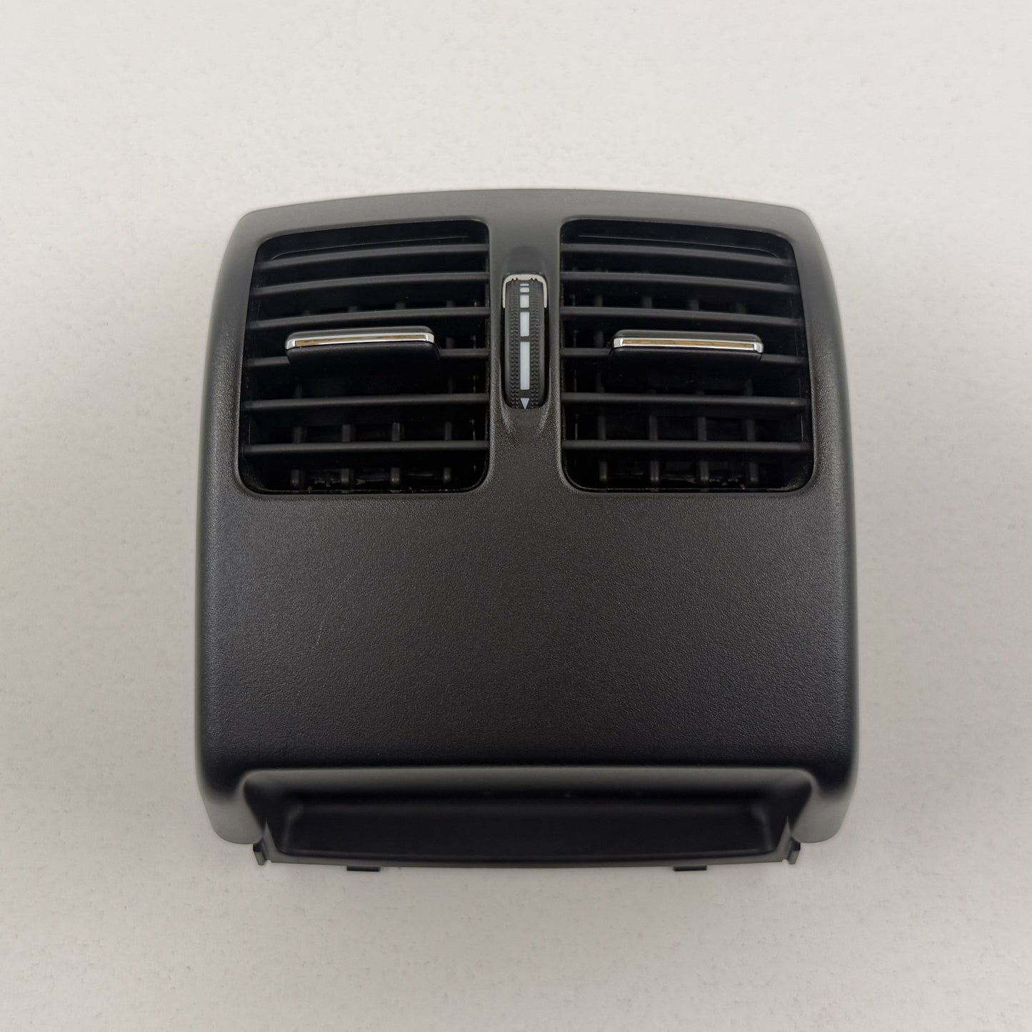 2008-2014 Mercedes-Benz C250 W204 Rear Center Console AC Air Vent W/ Trim OEM