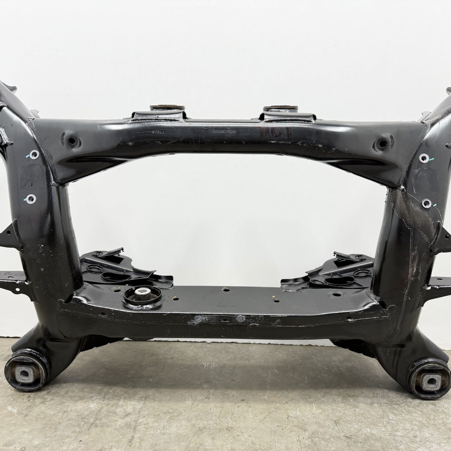 18-24 BMW G01 G02 X3 X4 2.0L Rear Subframe Crossmember Cradle Suspension OEM