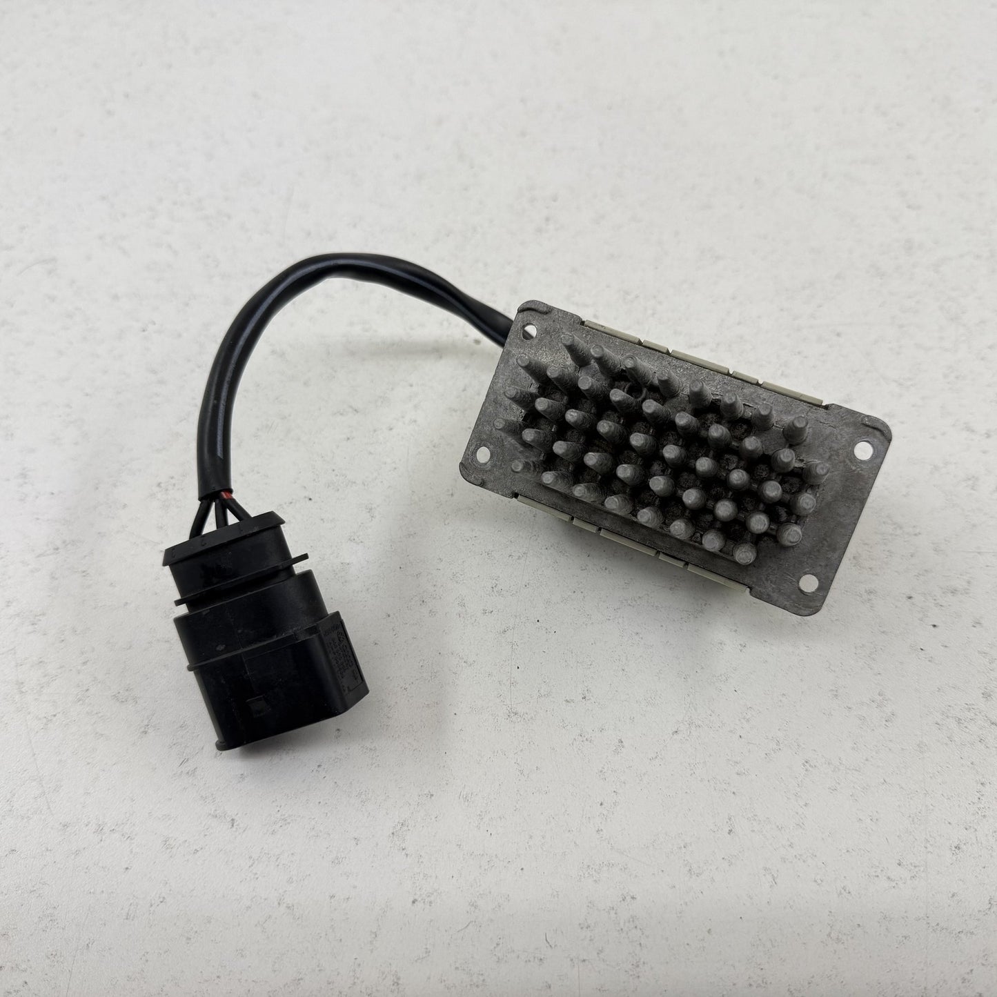 2014-2018 Bentley Flying Spur HVAC Blower Motor Resistor 3D0907521A OEM