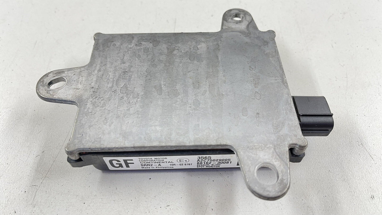 16-20 LEXUS GS F REAR BLIND SPOT RADAR MONITOR SENSOR MODULE 88162-30081 OEM