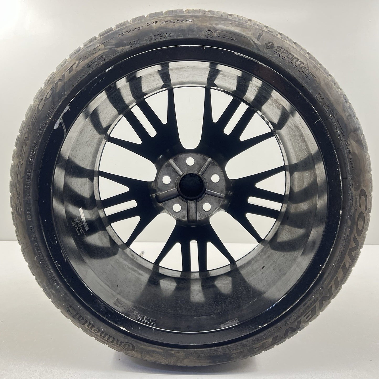 17-24 Chevrolet Camaro ZL1 Rear Wheel Rim With Tire 20" 20x11 Factory OEM