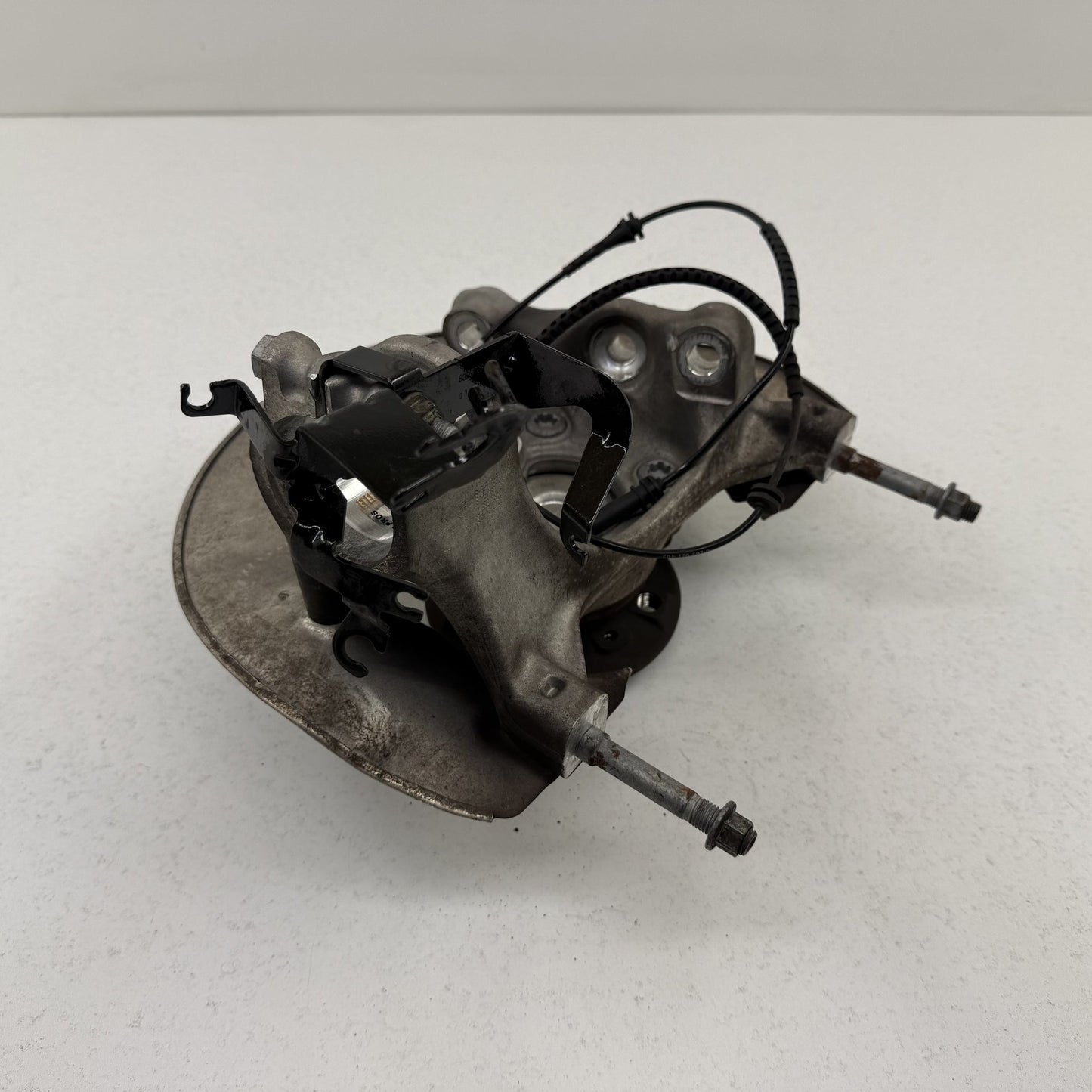 2021-2026 BMW M3 M4 G80 G82 RWD Left Front Spindle Knuckle Hub Wheel Bearing OEM