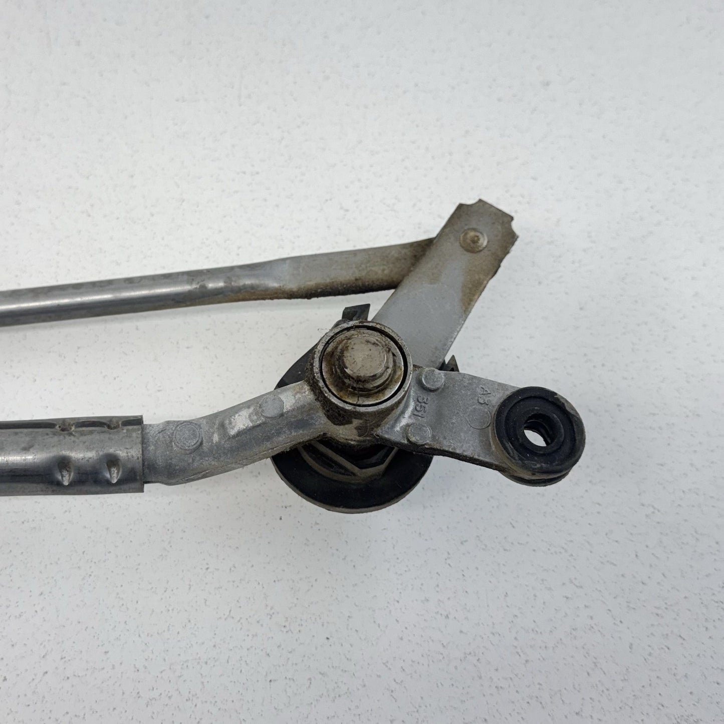 10-15 Chevrolet Camaro Windshield Wiper Motor W/ Linkage Arm Assembly OEM