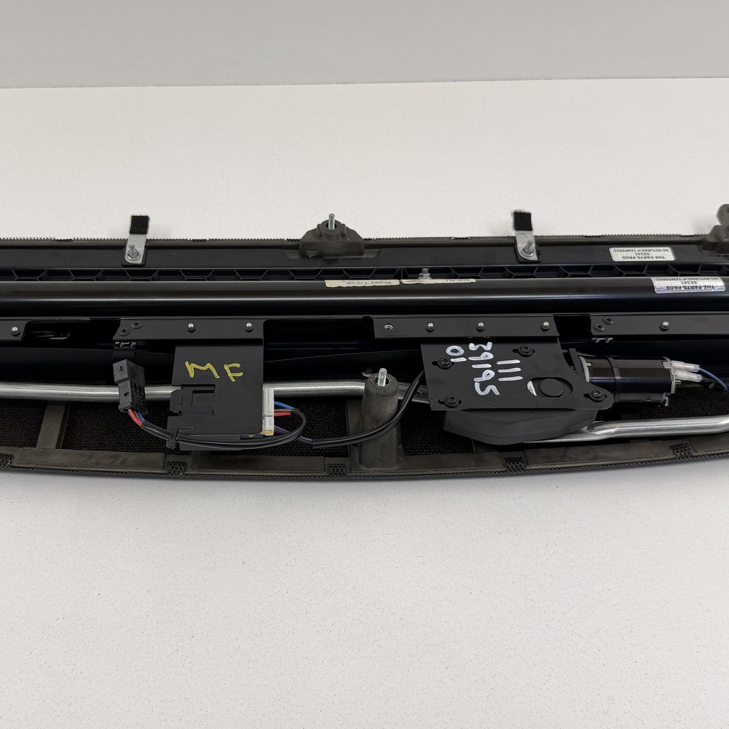 2014-2018 Bentley Flying Spur Rear Deck Window Power Sunshade Roller Blind OEM