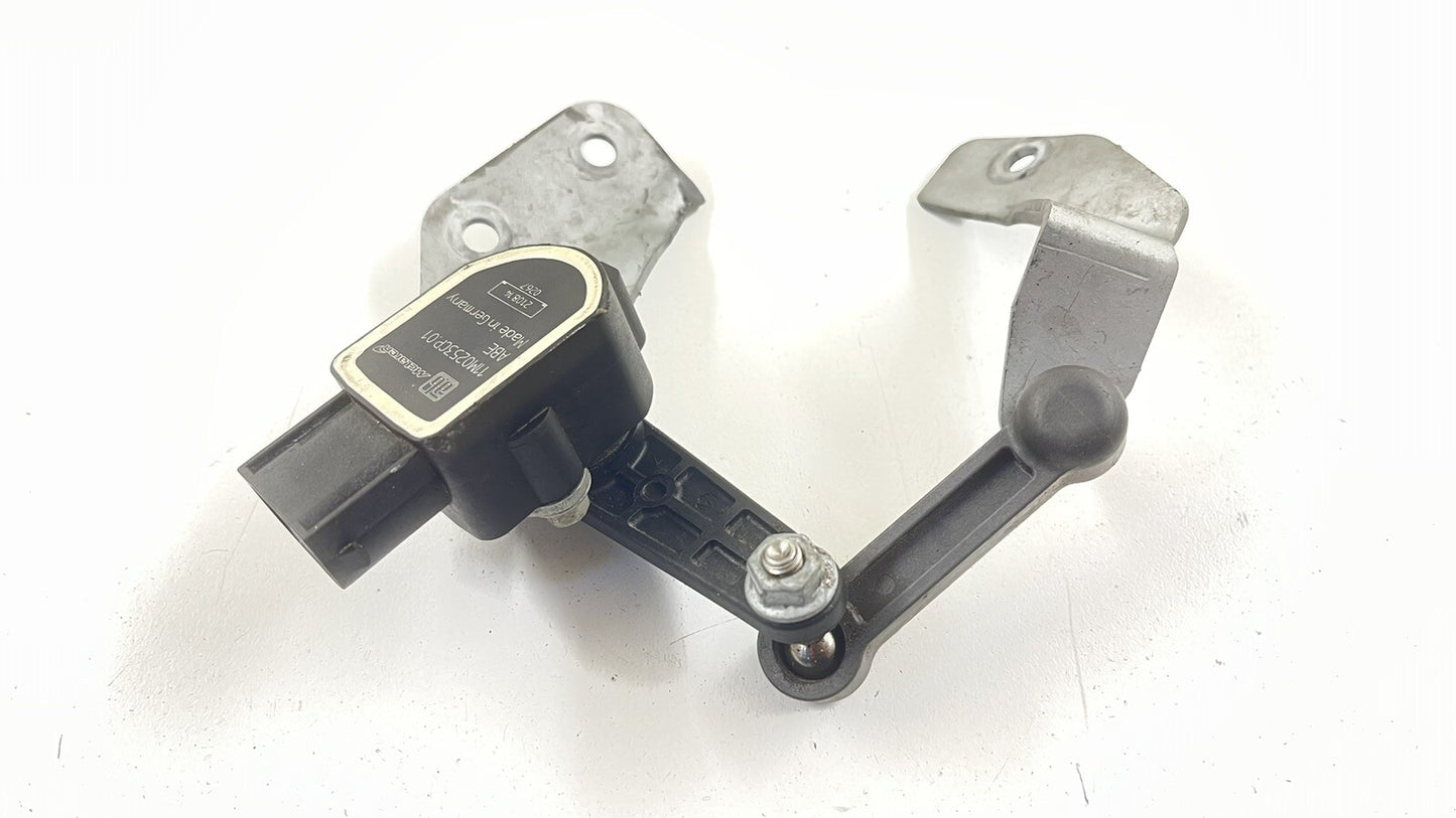 15-17 MCLAREN 650S DRIVER LEFT FRONT HEADLIGHT HEIGHT LEVEL SENSOR 11M0253CP OEM