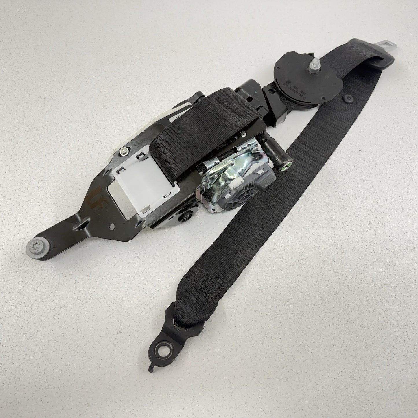 10-16 Mercedes W212 E350 Left Front Seat Belt Seatbelt Retractor Black OEM
