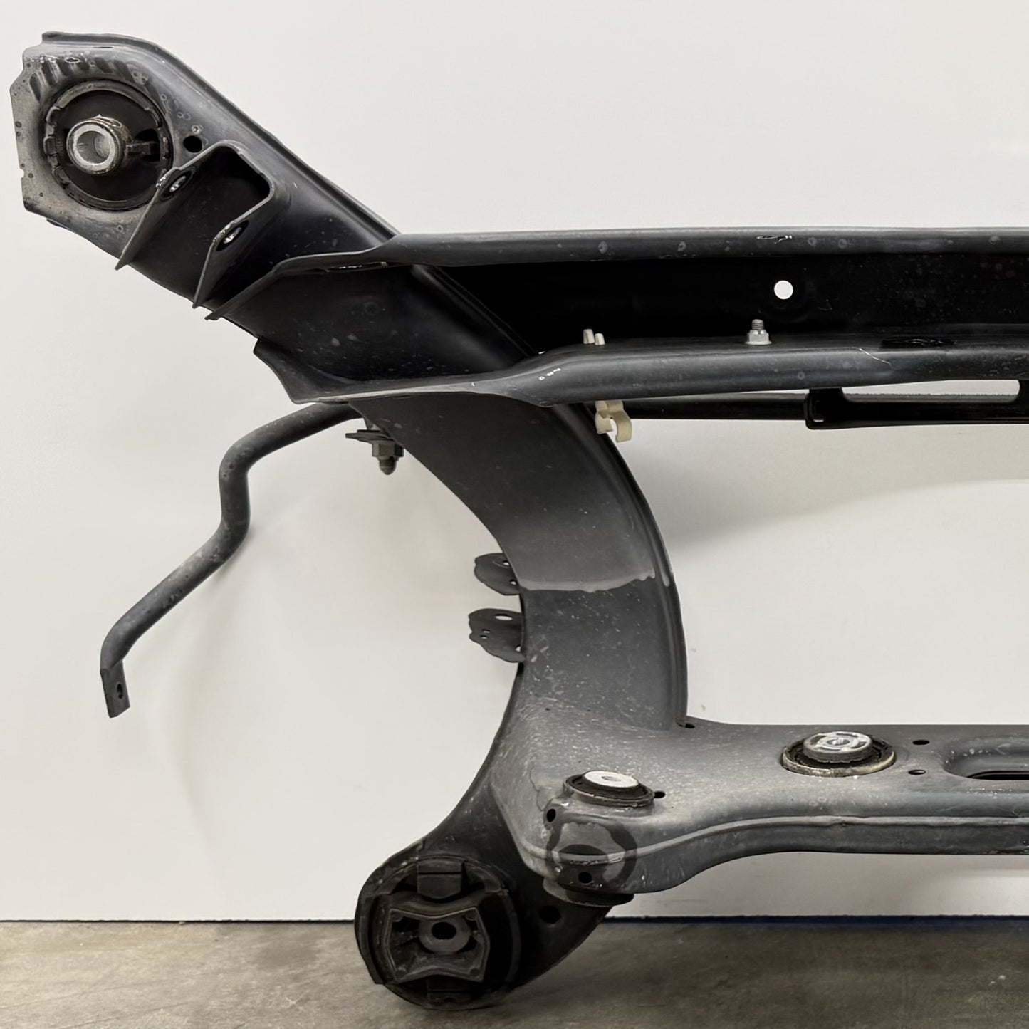 2008-2014 Mercedes C250 W204 Rear Subframe Crossmember Cradle 2043503707 OEM