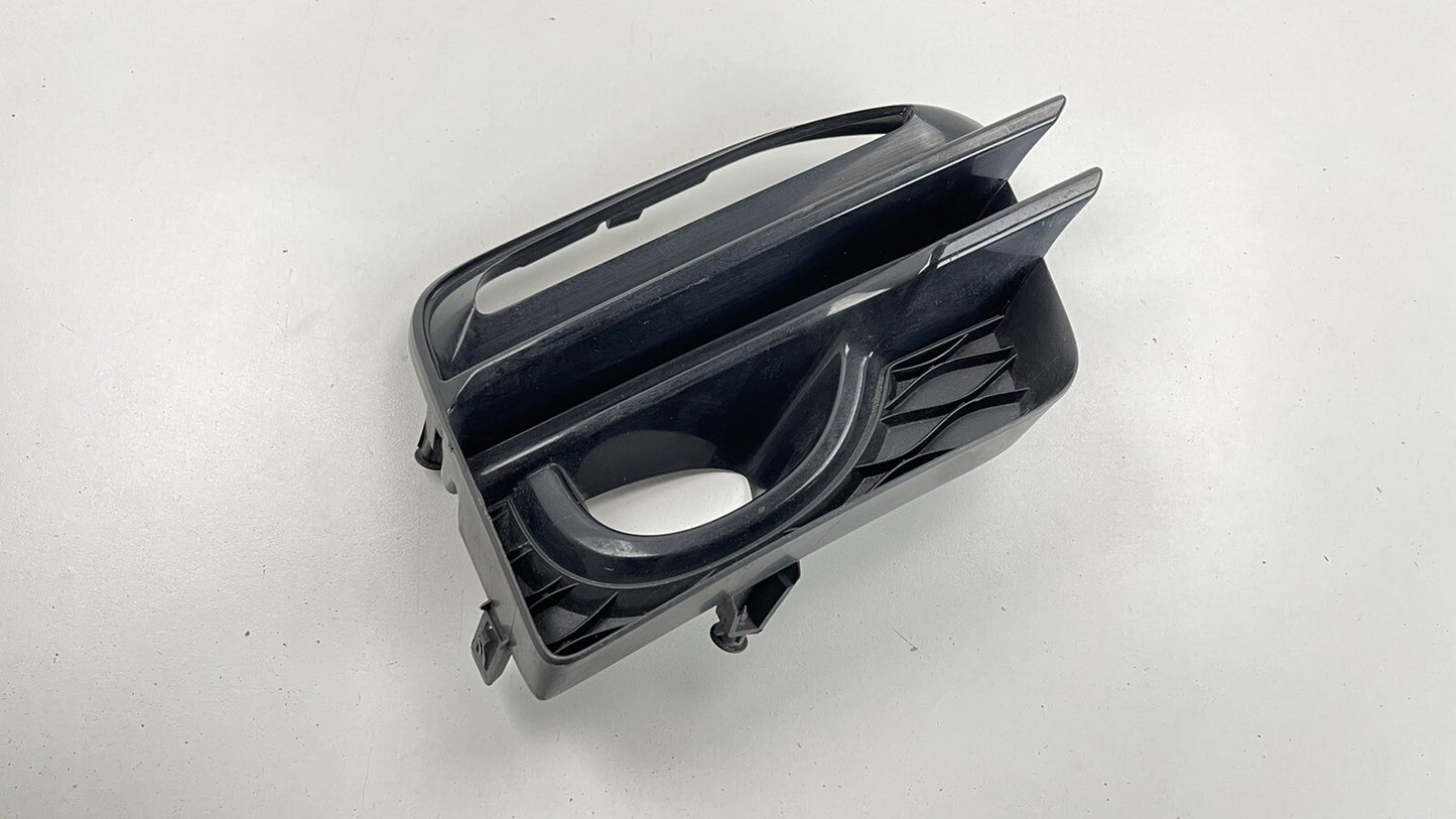 14-17 Infiniti Q50 Passenger Right Front Fog Light Cover Bezel Trim OEM