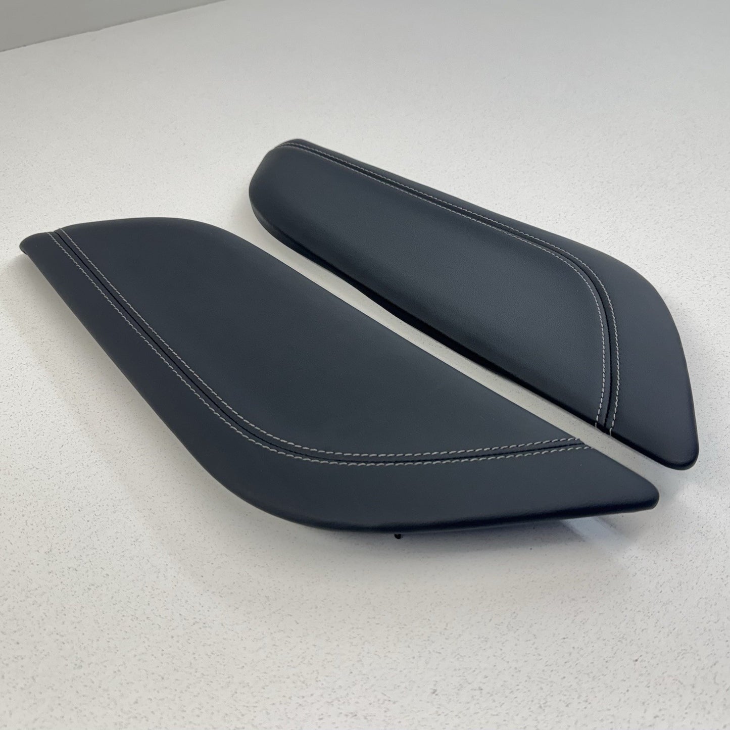 24-26 Ford Mustang Performance Pack Center Console Panel Cover W/ Knee Pads OEM