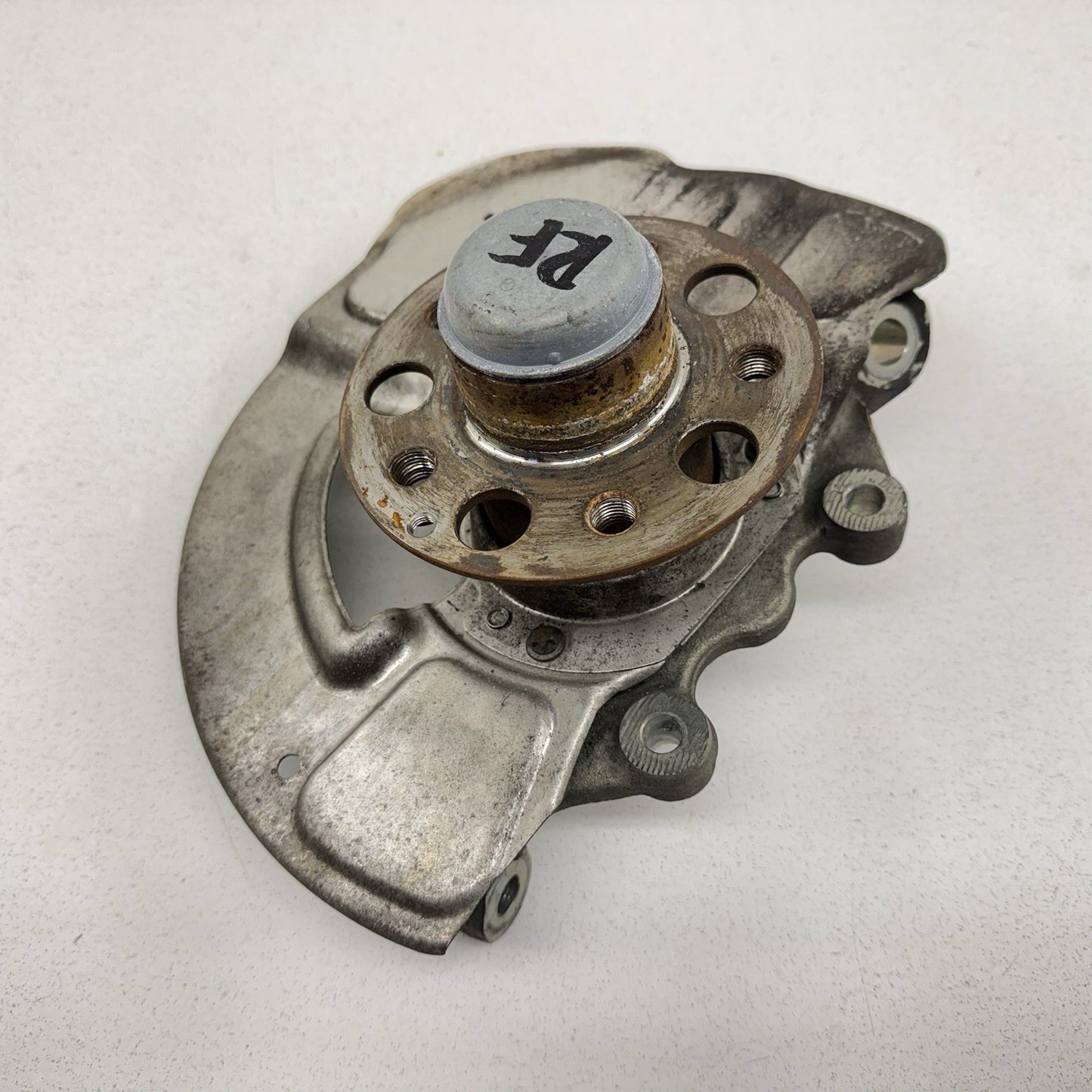 12-18 Mercedes W218 CLS550 RWD Right Front Spindle Knuckle Hub Wheel Bearing OEM