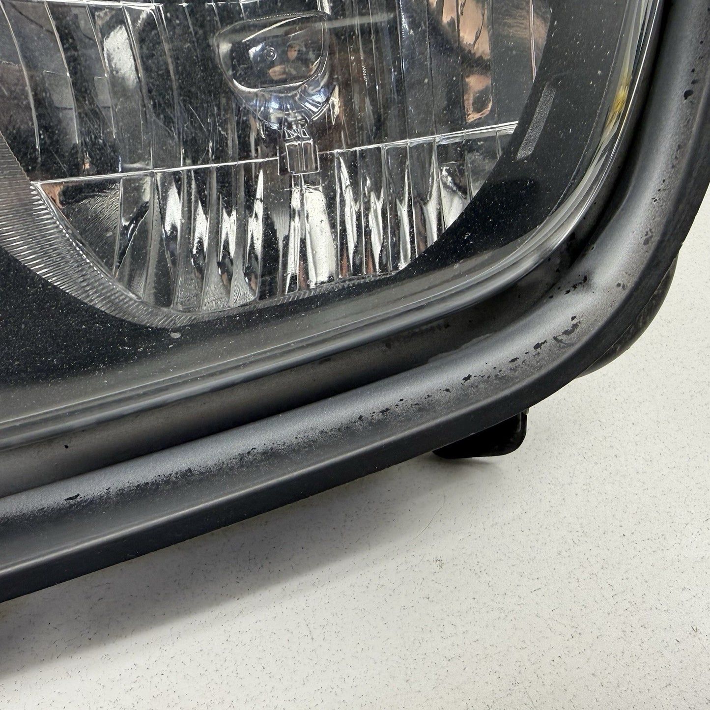 10-13 Chevrolet Camaro Driver Left Front Halogen Headlight Head Light Lamp OEM