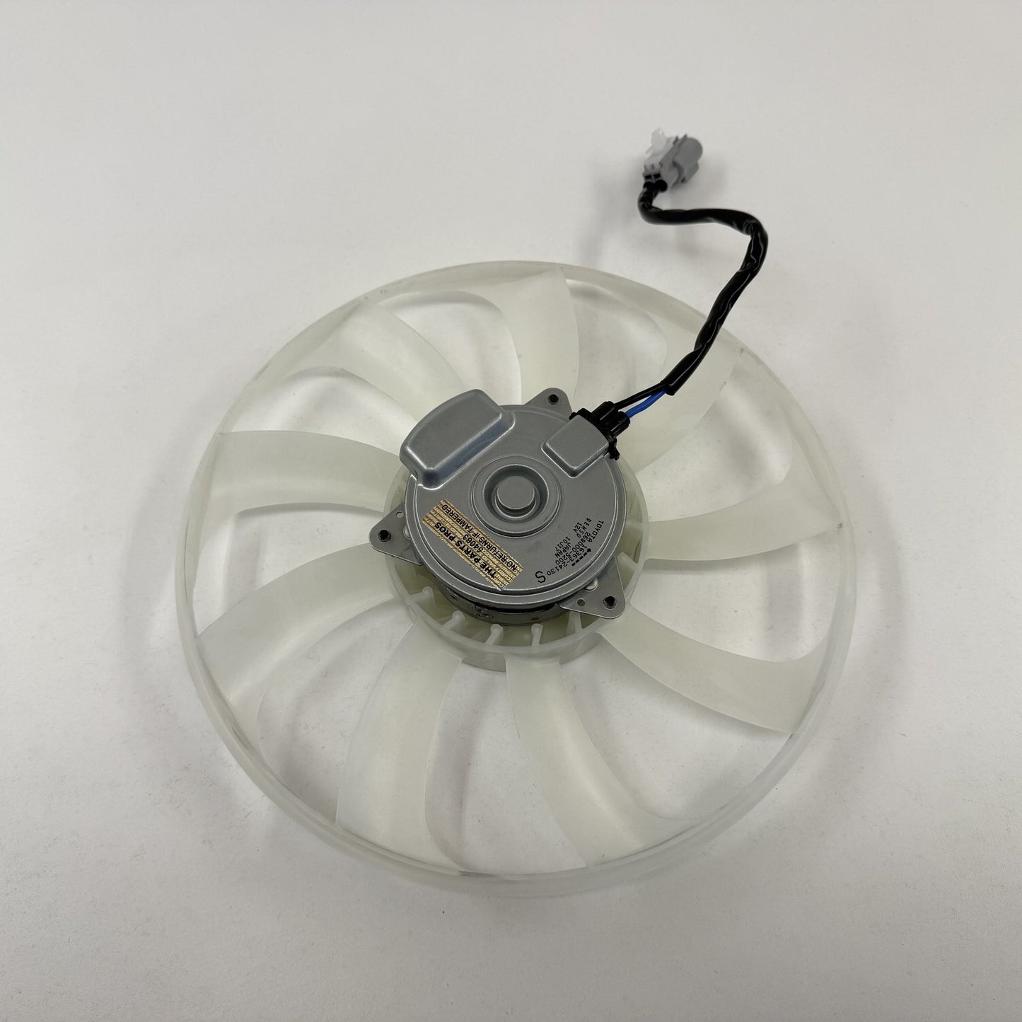 2023-2026 Toyota Prius Right Radiator Cooling Fan Motor W/ Blade 16363-24130 OEM