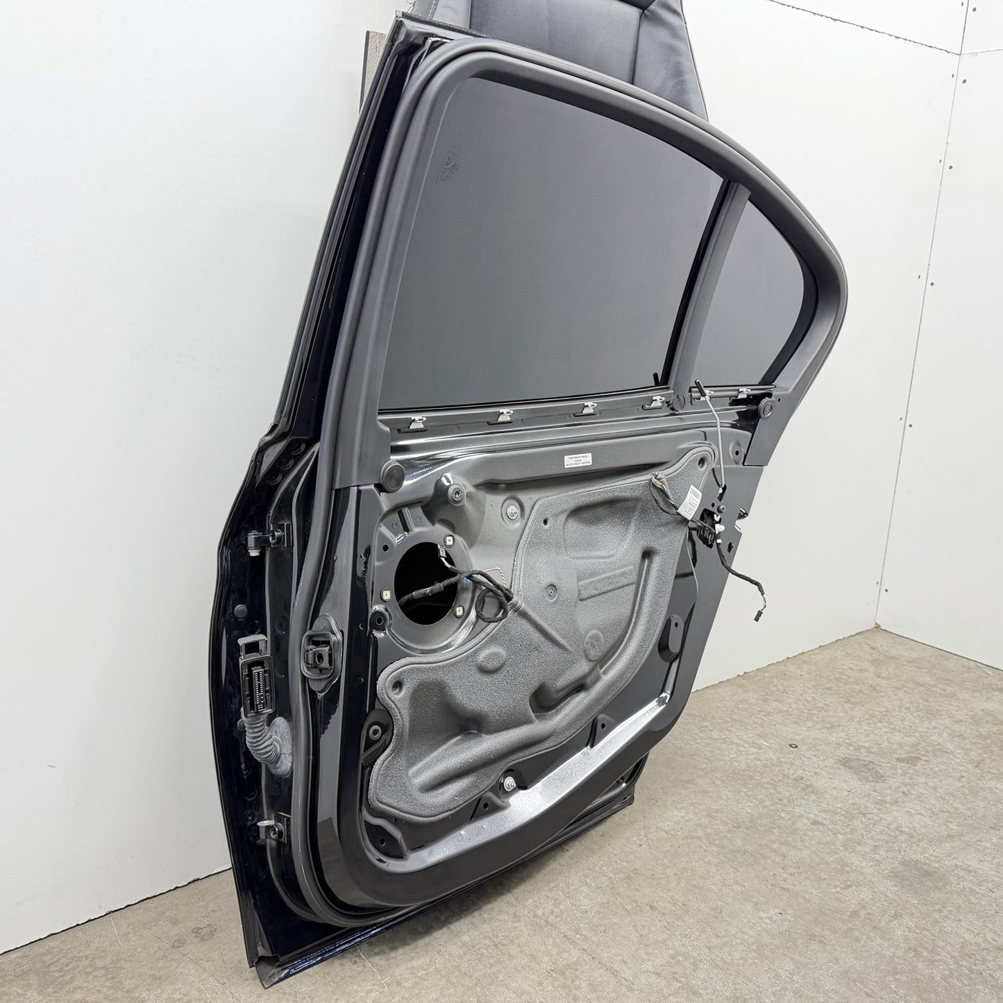 12-18 BMW F30 F80 M3 Sedan Right Rear Door Shell Complete With Glass Black OEM