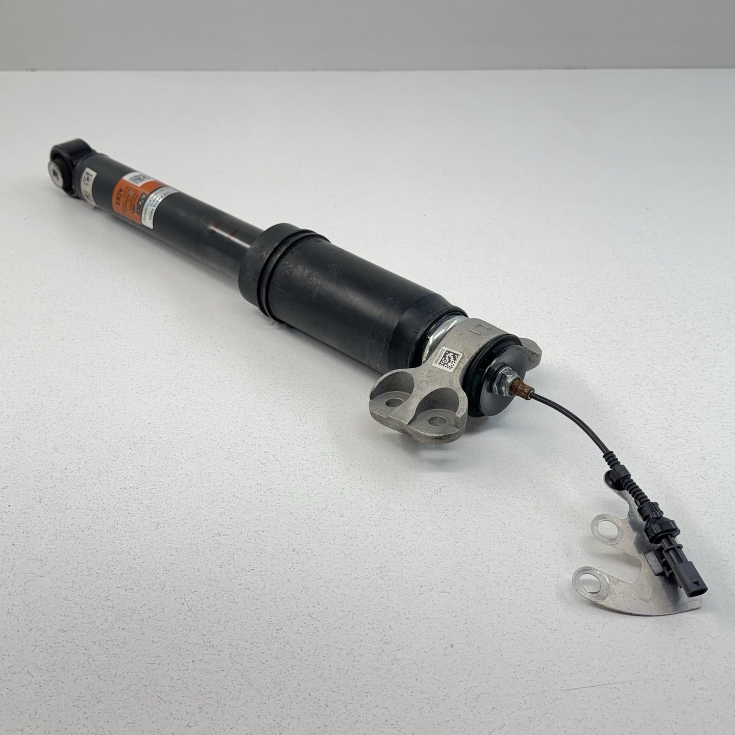 16-24 Chevrolet Camaro Left Rear Damping Strut Shock Absorber MagneRide OEM