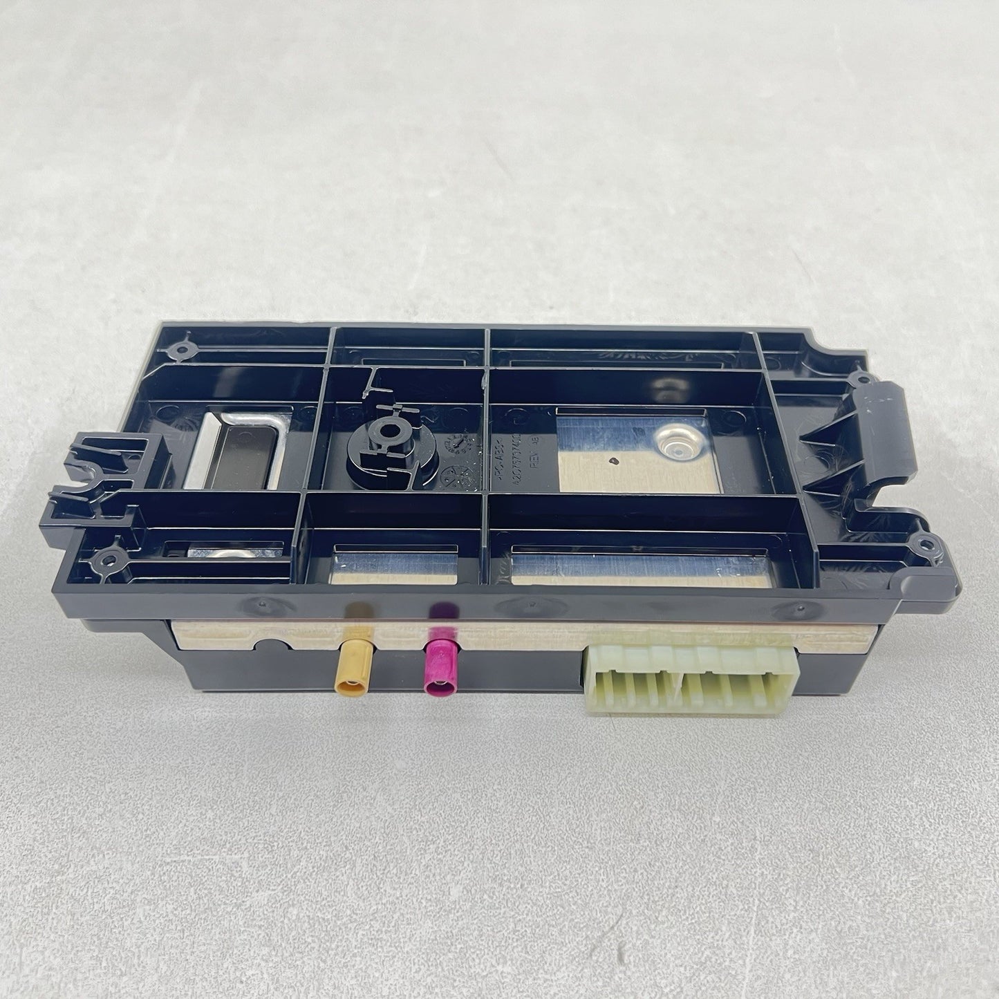 18-23 FORD MUSTANG GT TELEMATICS COMMUNICATION CONTROL MODULE LR3T-14G229-AX OEM